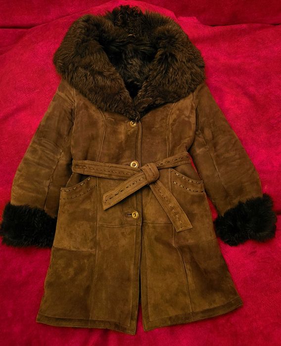 Haina de piele intoarsa imblanita pt. dama