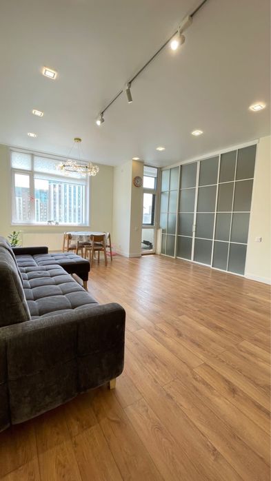 Витринная дверь витрина межкомнатная