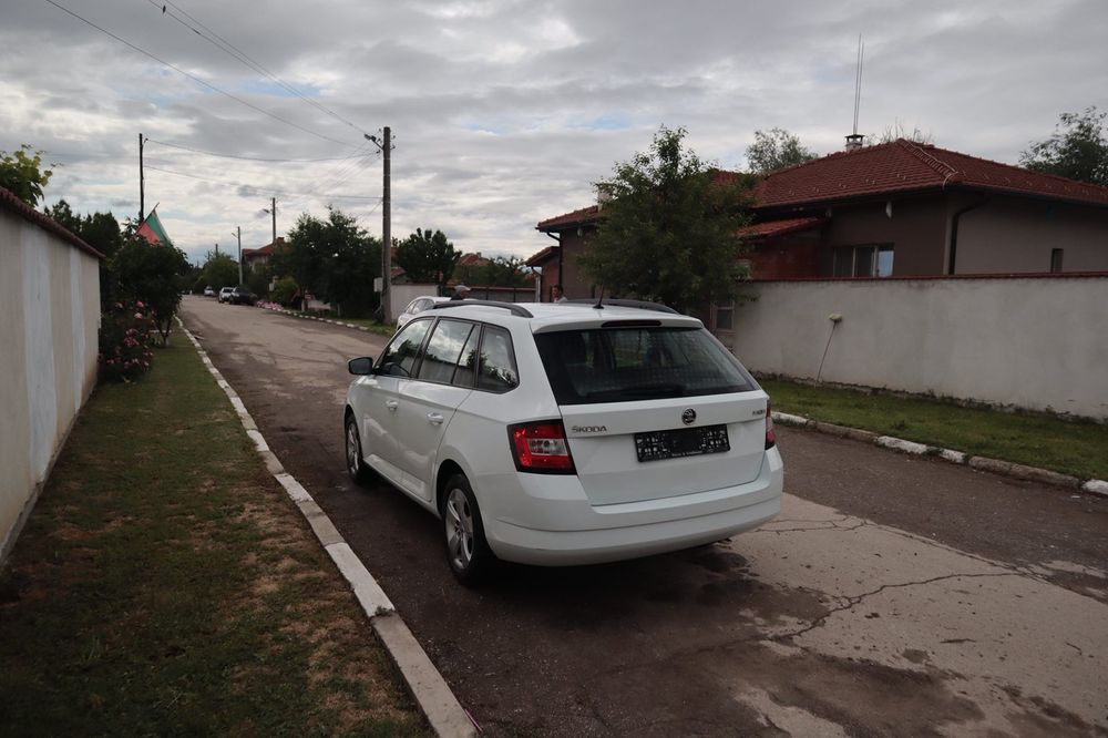 Skoda Fabian 1.2i 90кс 6ск
