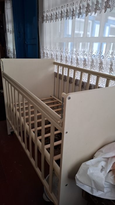 Продам детскую кровать (манеж) | ТОРГ