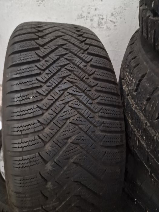 Зимни гуми с джанти 225х55х16 audi