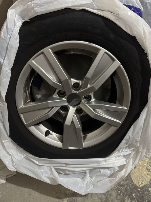 Гуми с оригинални джанти AUDI