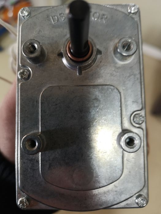 Мотор за дюнер машина чисто нов.