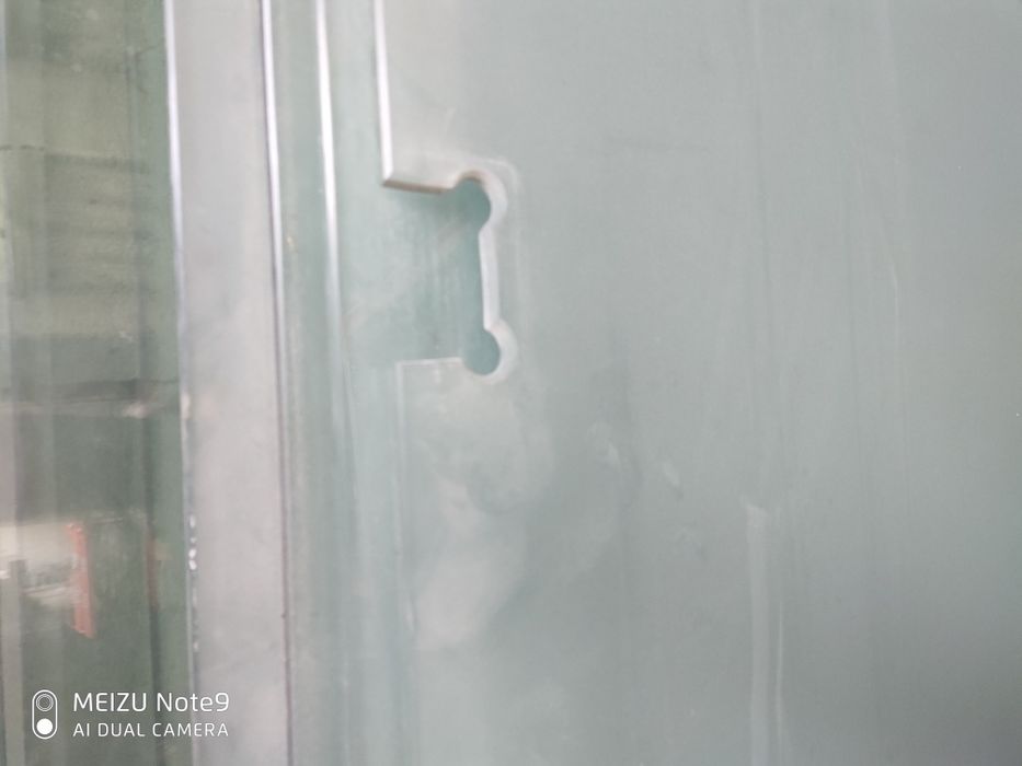 Двери и перегородки стеклянные