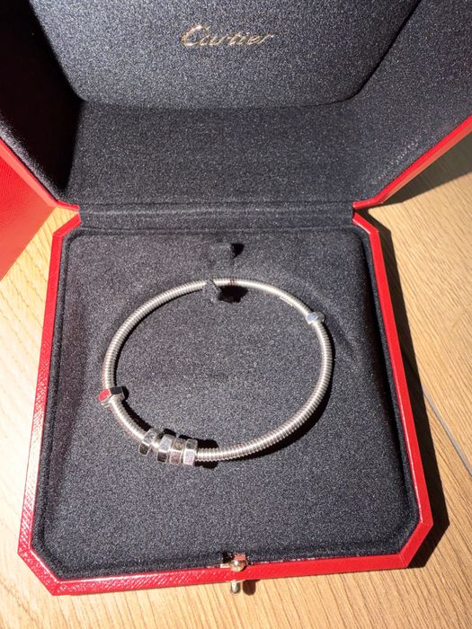 Гривна Cartier Écrou de Cartier bracelet