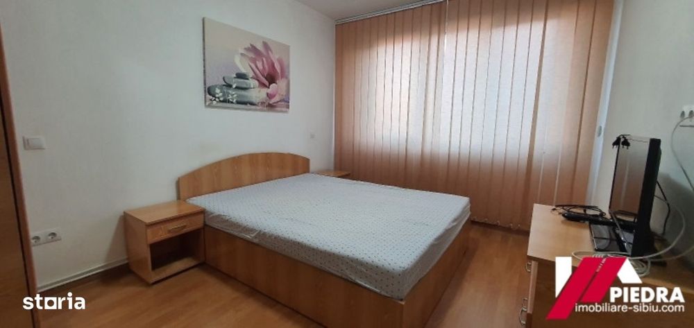 Vand apartament de 3 camere,decomandat,situat pe Mihai Viteazu,etaj 7