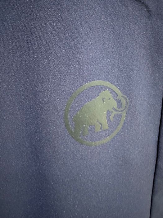 Pantaloni Mammut noi marimea 50