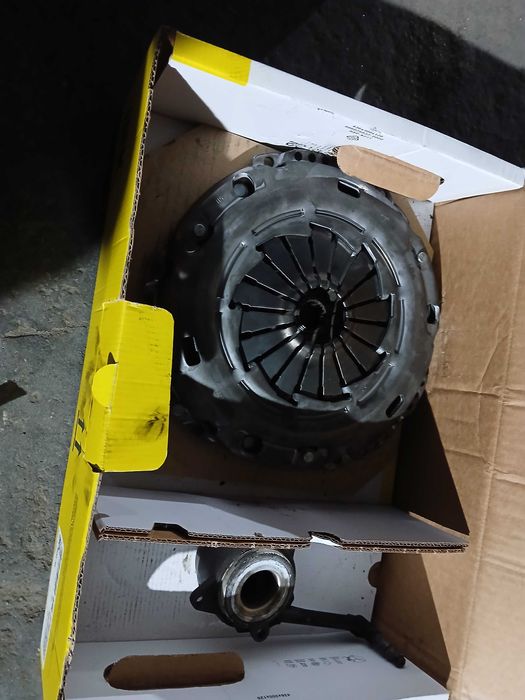 Vand ambreiaj vw bora 1.9 tdi 150cp, placa presiune,disc ambreiaj și rulment presiune