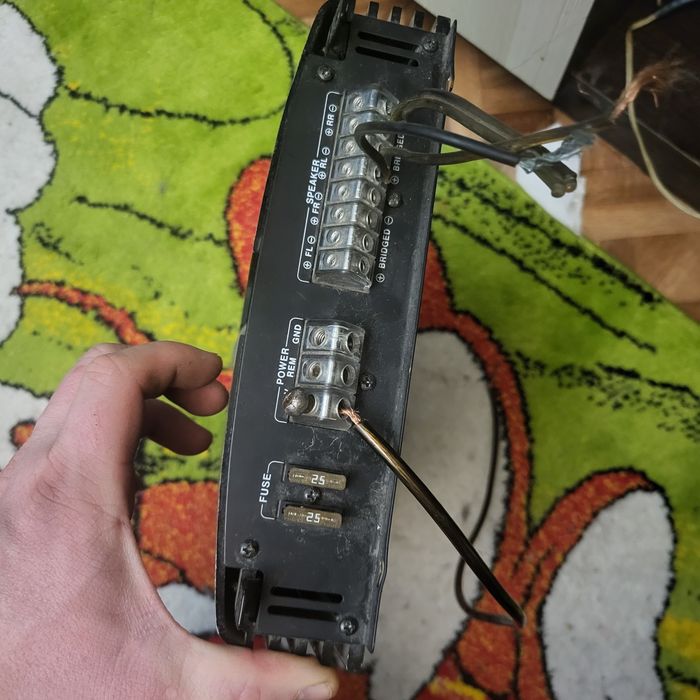 Сабуфер продам срочно