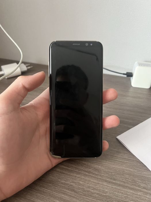 Продам самсунг с8