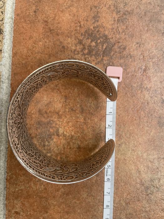 Гривна с извивка