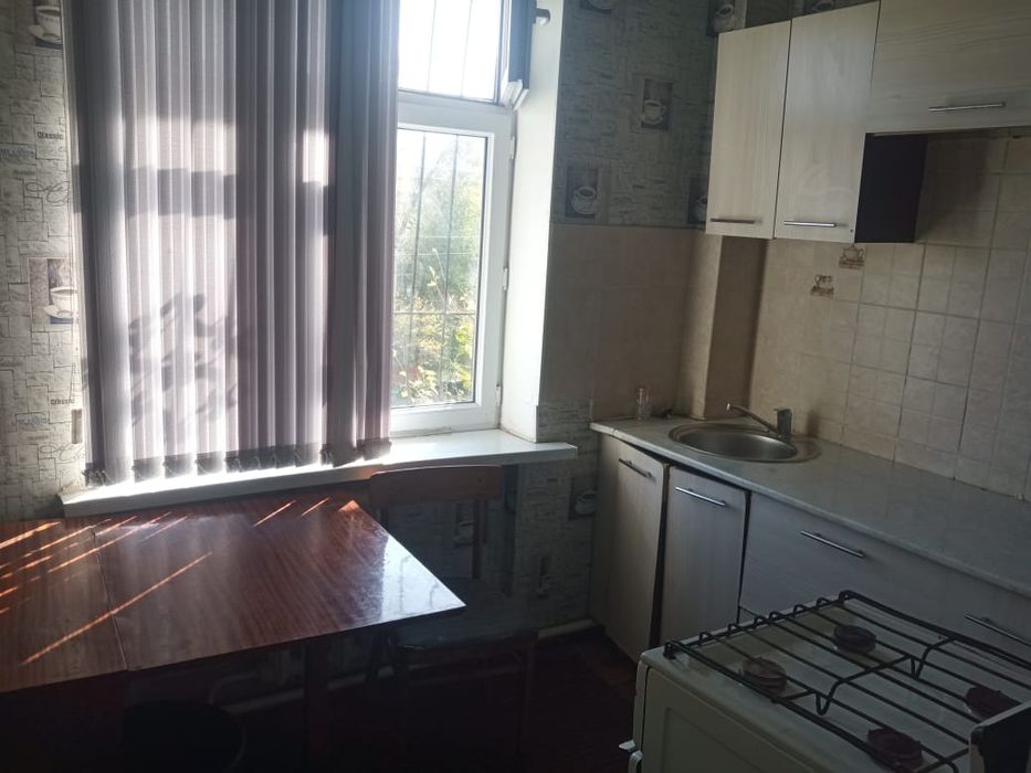 Срочно сдам 2-× комнату квартиру