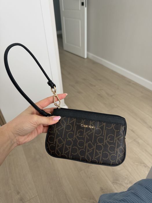 Calvin klein клатч