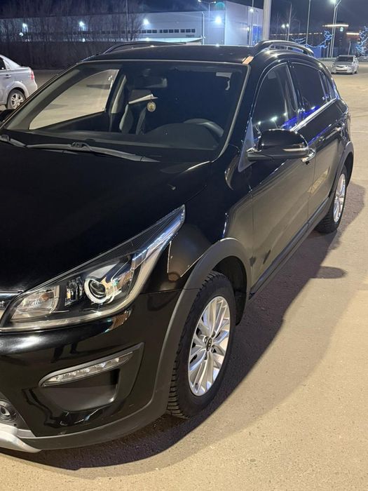 Продам автомобиль кроссовер