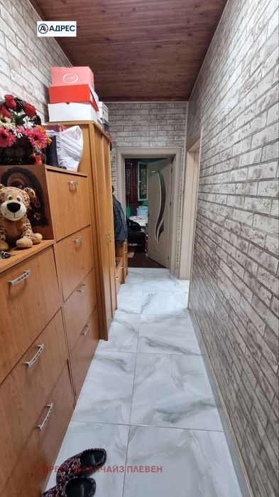 Продава се Тристаен апартамент в Плевен, Сторгозия - 75 кв.м за 934 €/кв.м - Снимка #5