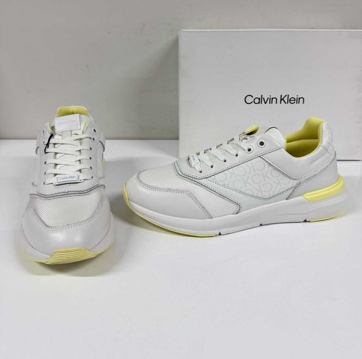 Calvin Klein Runner Lace
