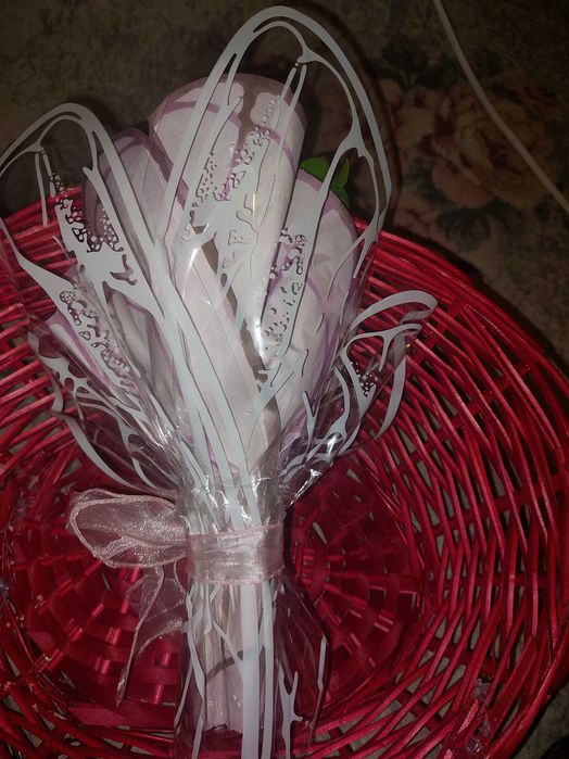 Buchet de flori Hello Kitty fluture