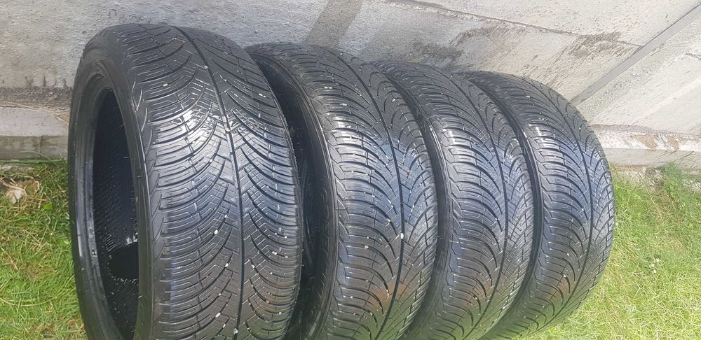 Anvelope All Seasons 235/50/18R