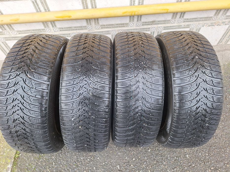 Set complet roti Vw 16" jante tabla, anvelope iarna + capace originale