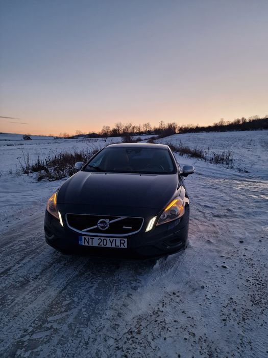 Volvo V60 R Design, Distronic, 2.0 Disel 5 cilindri , euro 5