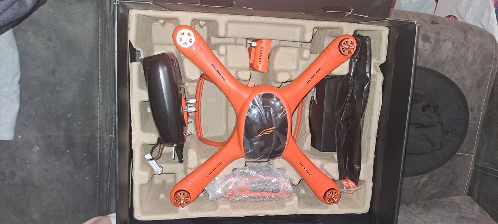 Чисто нов дрон неизползван