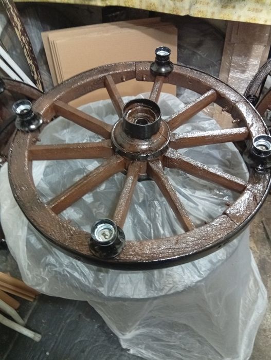 Колело от каруца полилей