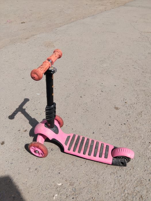 Самокат детский с родительским управлением