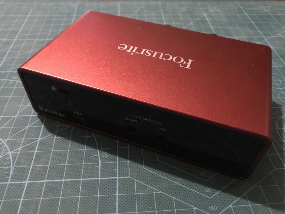 Звуковая карта Focusrite