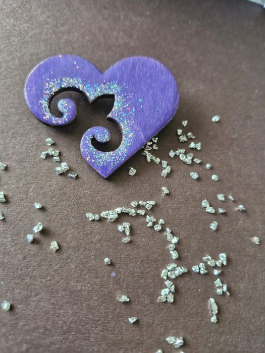 Национальные броши ручной работы