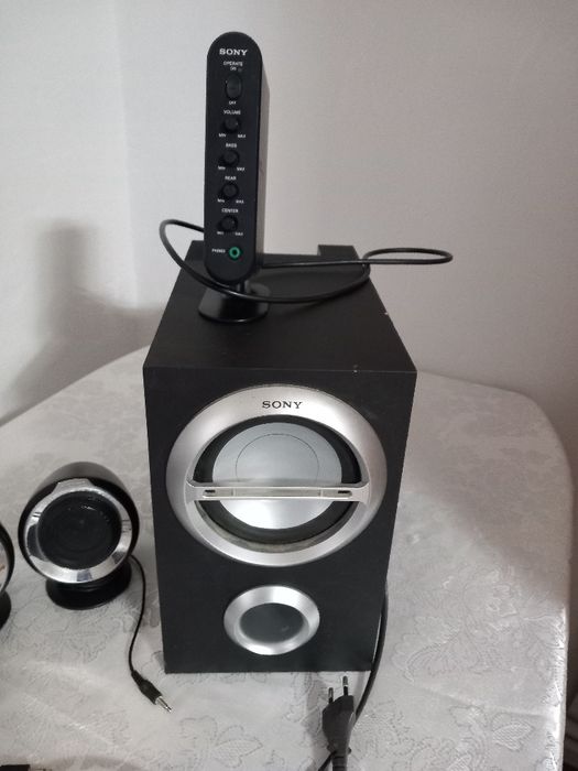 Sistem audio cu boxe