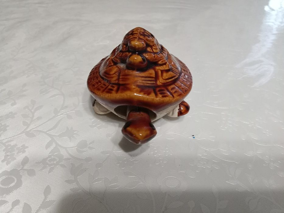 Сувенир фарфоровый