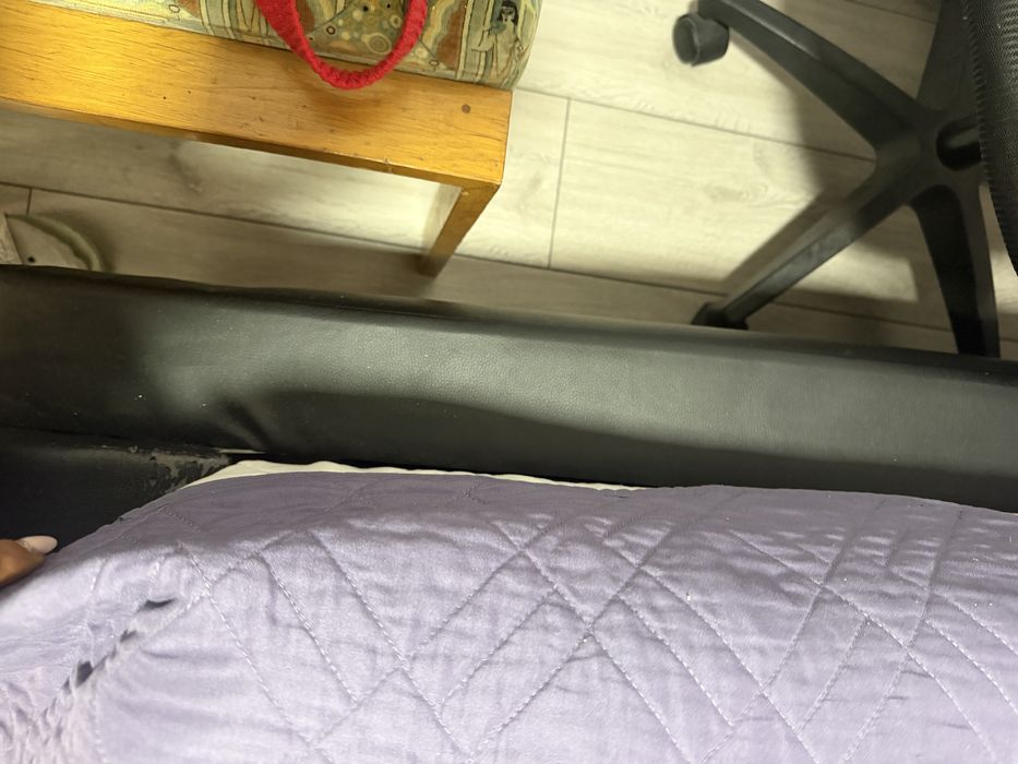 Pat 180/200 in stare foarte buna