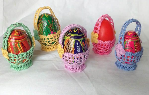Плетени Великденски кошнички за яйца