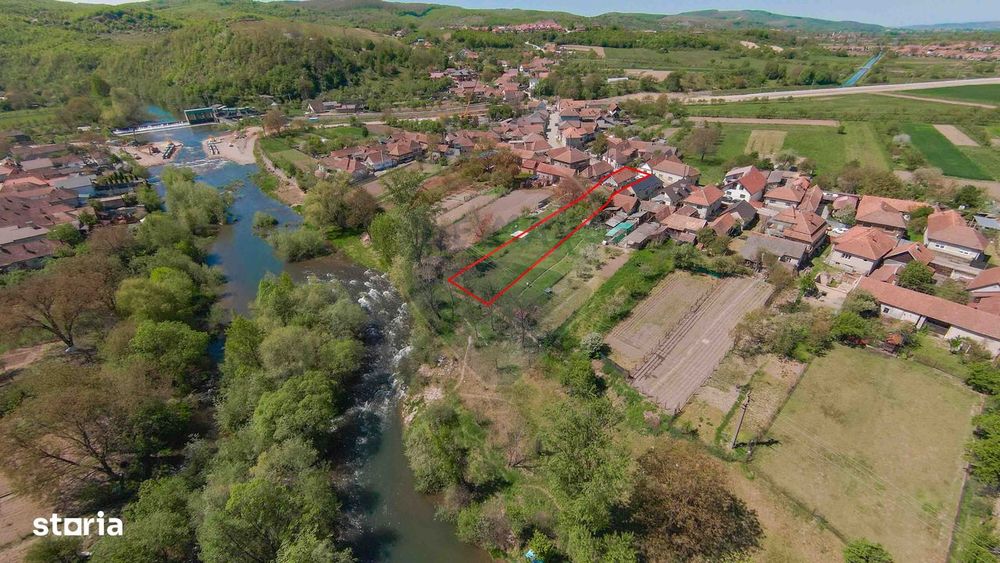 Casă rustică pe malul Crișului Repede, de vânzare, Vadu Crișului