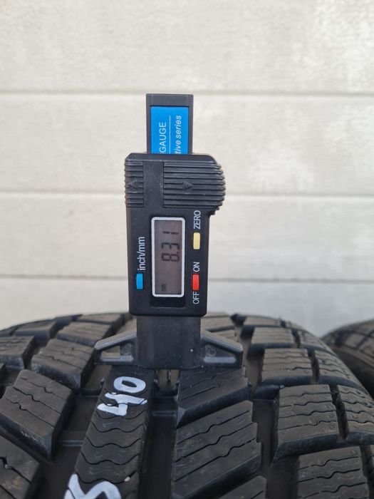Зимни гуми 2 броя SYRON Everest1 225 40 R18 дот 3920