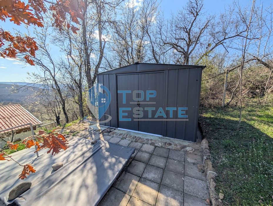 Къща с прекрасна панорама в село Длъжка поляна, област Търговище