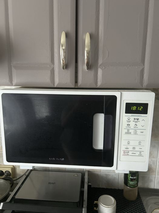 Продам микроаолновую печь