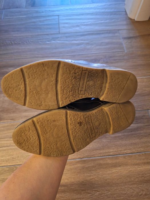 Сребърни обувки Tamaris 39 номер