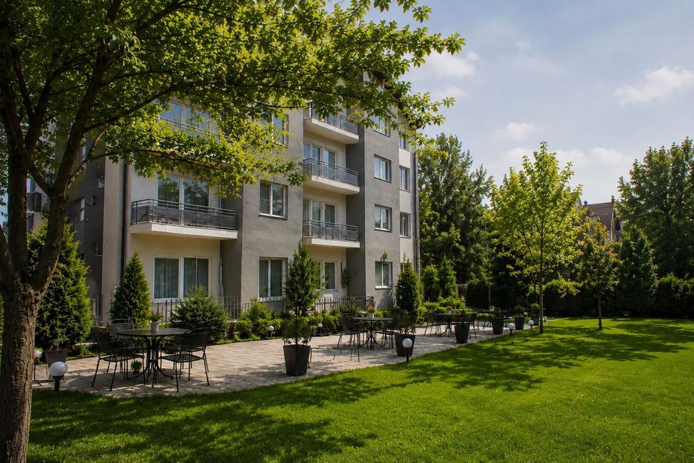 Imobil 1.550 mp util | 27 camere cu bai proprii, balcoane | teren generos | 35 parcări | Andrei Mureșanu | Centru seniori, medical, birouri, comercial