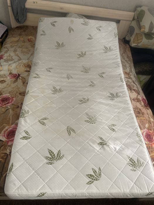 Продам детскую кроватку