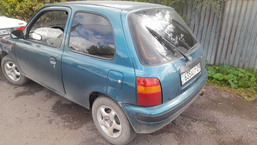 Ниссвн микра 1996