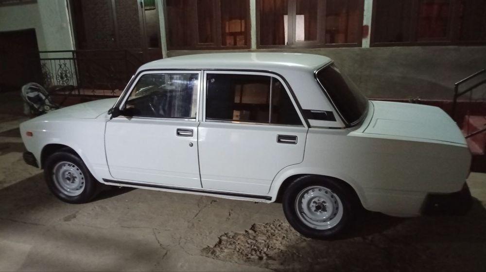 21 07 moshina ikkita joyida kraska bor ichiga otmagan