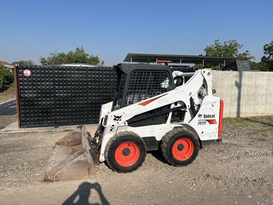Bobcat S570. Мини Челен товарач Бобкат нов внос от Америка