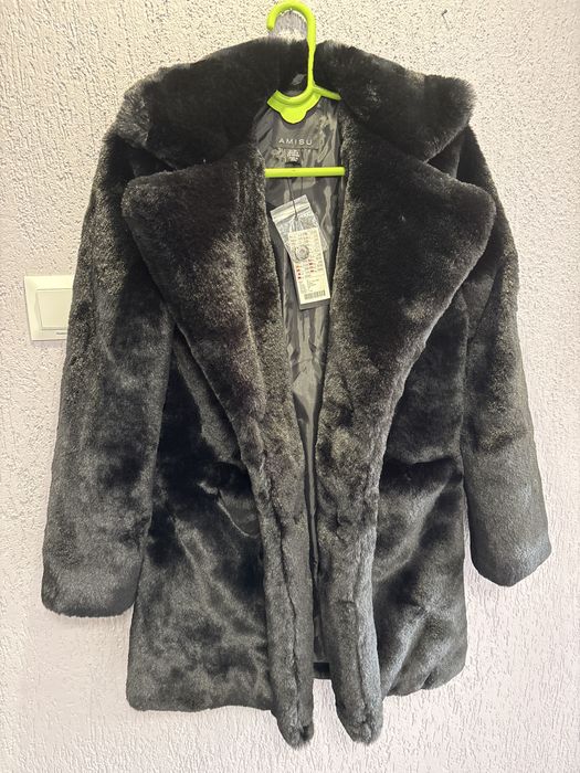 Дамско черно пухено палто