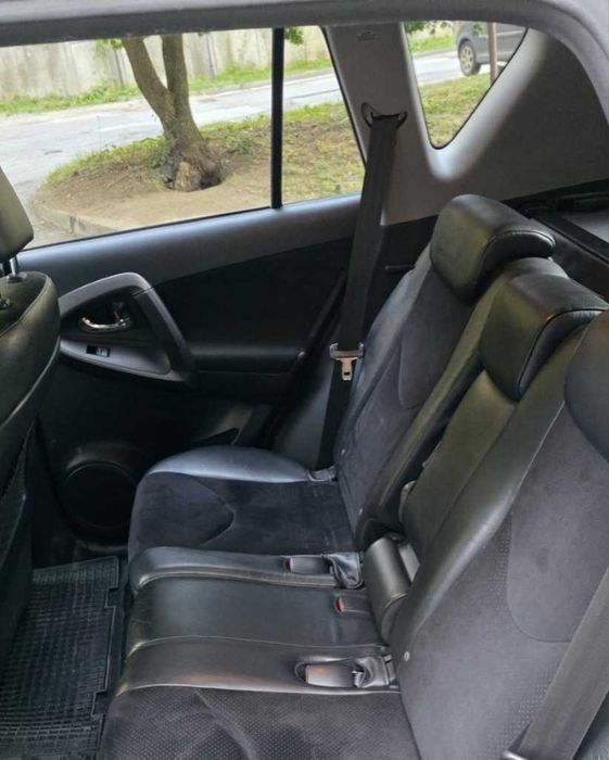 Продавам Toyota RAV 4 Аutomatic 2.2 D