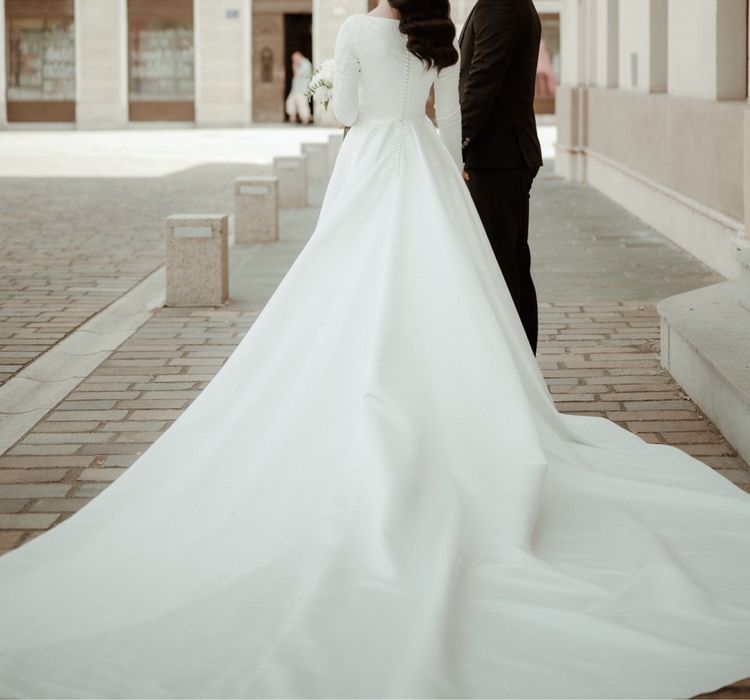 Vând rochie de mireasă