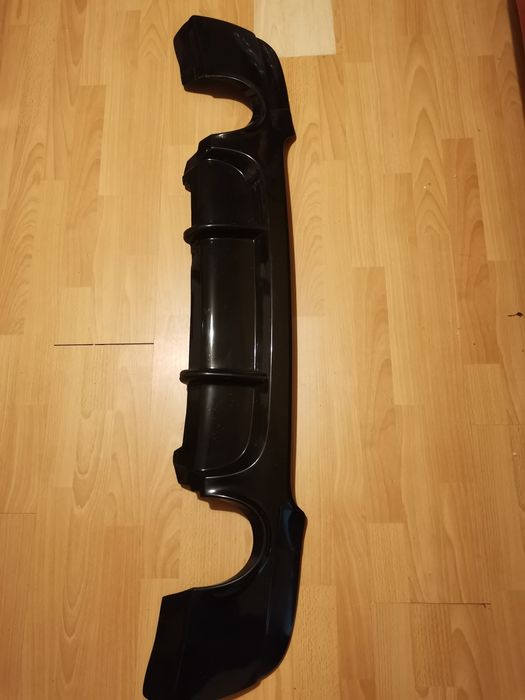 Difuzor bara spate BMW Seria 3  E92 E93  model 355i M performance