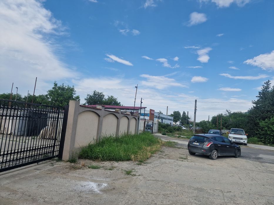 Teren de închiriat  500 mp