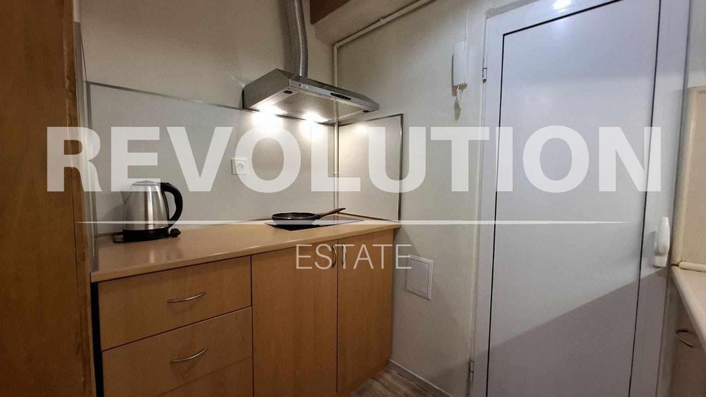 Дава се под наем Тристаен апартамент в Варна, Лятно кино Тракия - 100 кв.м за 600 € - Снимка #4