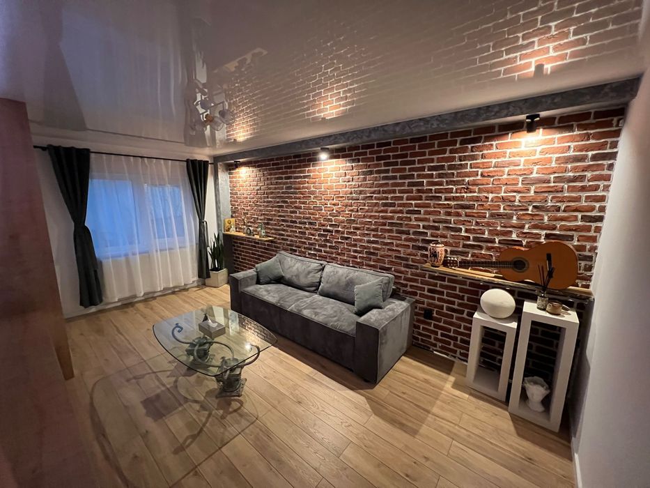 Inchiriez apartament 2 camere decomandat Central-Palas Mall-Salsa